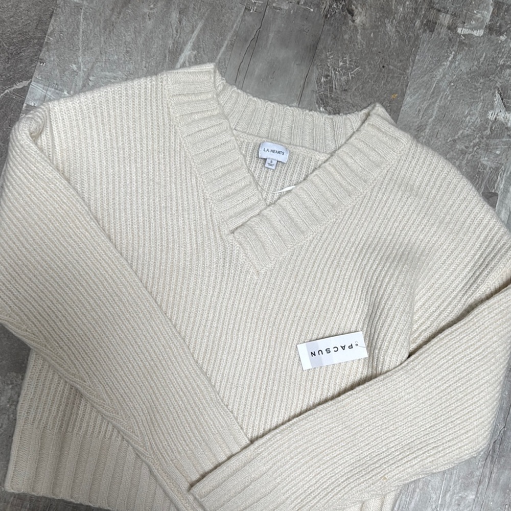 Pacsun LA hearts sweater